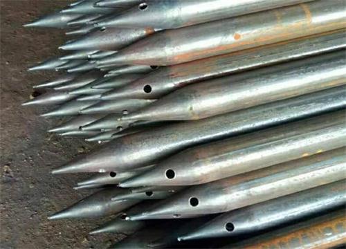 二道隧道钢花管现货